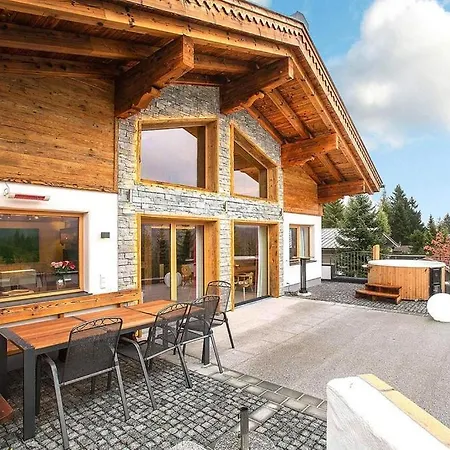 Edelweissalm, Chalet