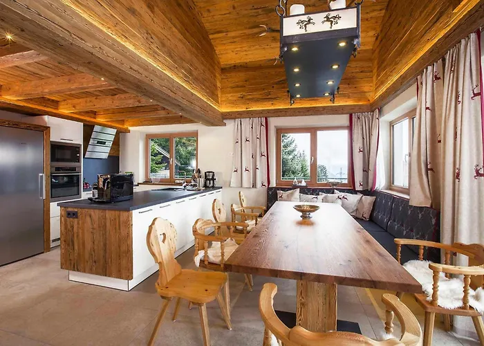 In With Mountain Views & Alpehytte