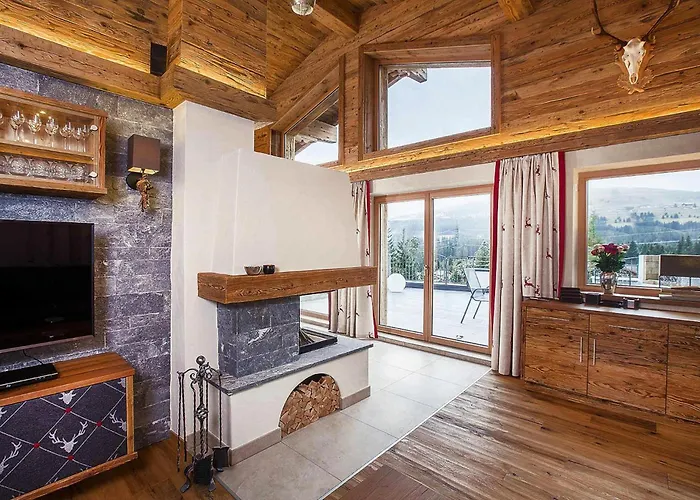 In With Mountain Views & Alpehytte